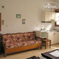 Giorgos-Maria Apartments 