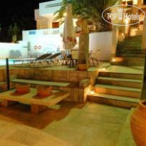 Manos Apartments