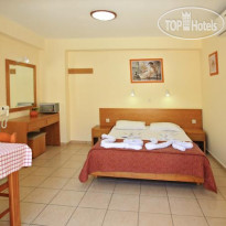 Menia Beach Hotel 