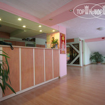 Les Amis Airport Hotel