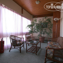 Les Amis Airport Hotel