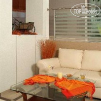 Athens Mirabello