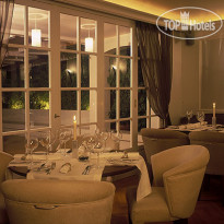 Plaza Strand Vouliagmeni 