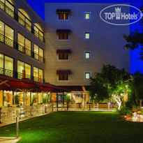 Ramada Attica Riviera 