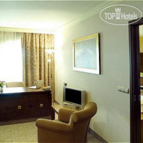 Holiday Inn Athens Attica Av Airport W