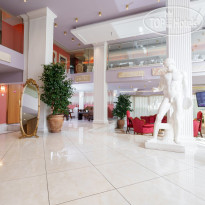 Acropolis Ami Boutique