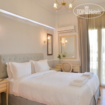 Acropolis Ami Boutique