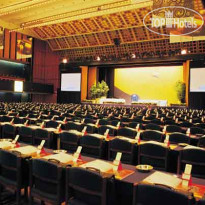 Radisson Blu Falconer Hotel & Conference Center