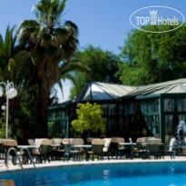 Las Lomas Терраса у бассейна