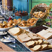 Hotel Puerta De Bilbao 