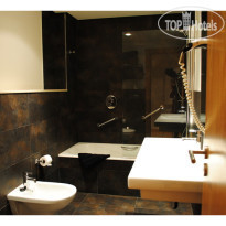 Maritimo Ris Hotel & Apartment