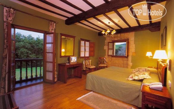 New photos from tourists Palacion de Tonanes 3*