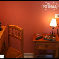 Nuria Hostal