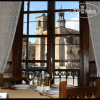 Nuria Hostal
