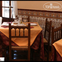 Nuria Hostal