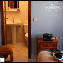 Nuria Hostal