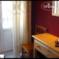 Nuria Hostal