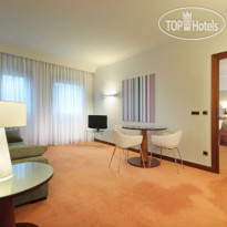 Tryp Santiago 