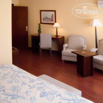 Tryp Segovia Los Angeles Nayade