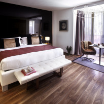 Sir Anthony Hotel