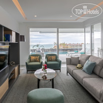 Royal Hideaway Corales Suites 