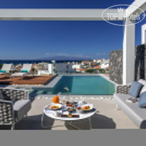 Royal Hideaway Corales Suites 