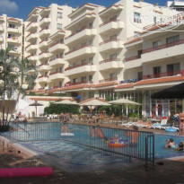Oro Blanco Apartments