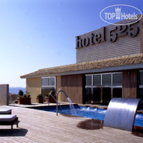 525 Hotel