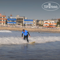 Olas Surf School 