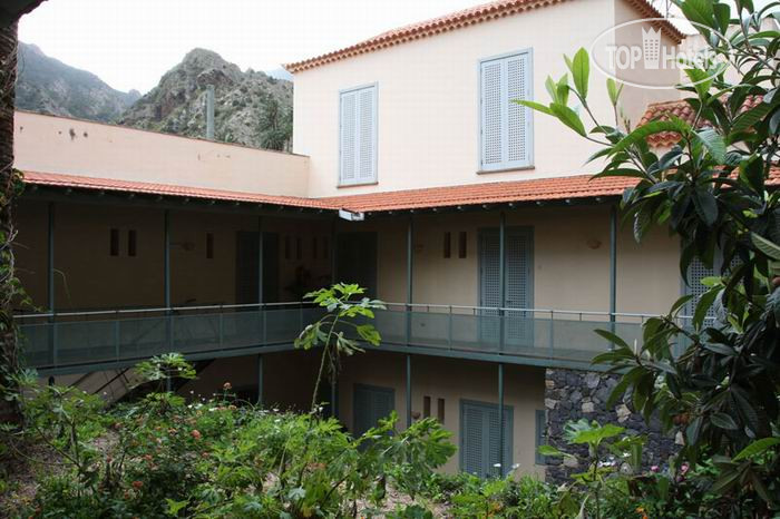 Hotel photo Triana 3*