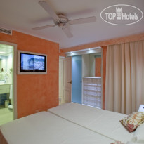 Royal Son Bou Family Club 