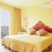 Grupotel Macarella Suites and Spa 