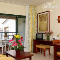 Valentin Son Bou Hotel & Aptos. 