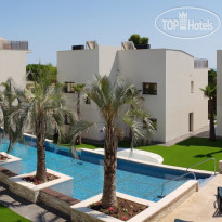 CALMA Holiday Villas 