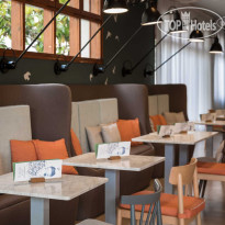 Aqua Hotel Bertran Park