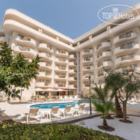 Salou Beach by Pierre & Vacances