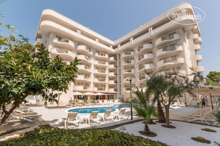 New photos from tourists Salou Beach by Pierre & Vacances 4*