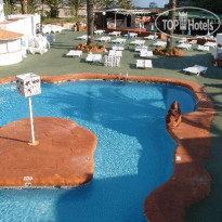 Cala San Miguel Ibiza Resort Curio Collection by Hilton Бассейн