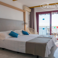 Checkin Garbi Front sea view room