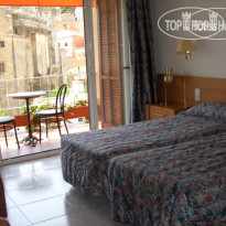 Jet twin room