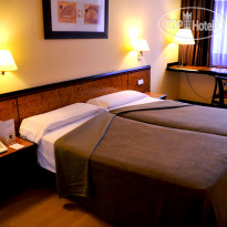 Glories Barcelona TWIN ROOM