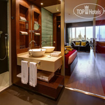 Olivia Plaza Hotel