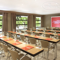 Medium City Meeting room