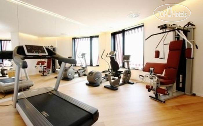 New photos from tourists Santos Porta Fira 4*