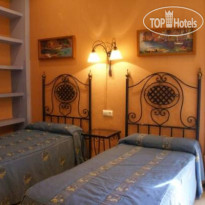 Hostal Dalis