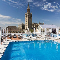 Los Seises by Fontecruz Бассейн