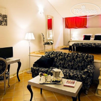 Los Seises by Fontecruz 