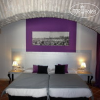 Los Seises by Fontecruz 