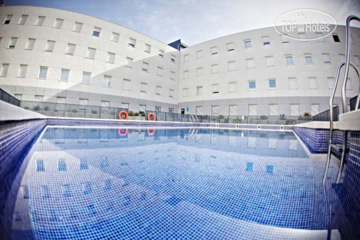 Hotelier's photos AparTour Aljarafe 3*