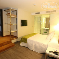 Evenia Alcala Boutique